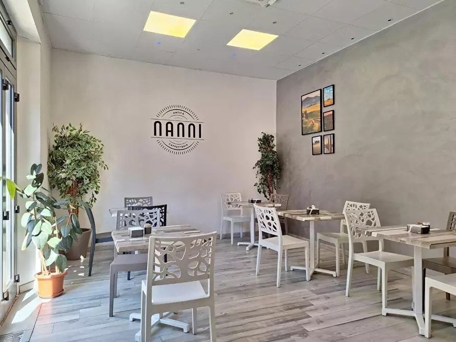 Immagine 11 di Locale commerciale in vendita  a Gavorrano