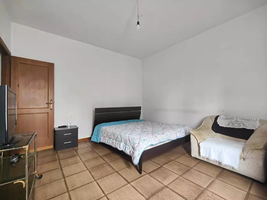 Immagine 17 di Appartamento in vendita  a Fucecchio