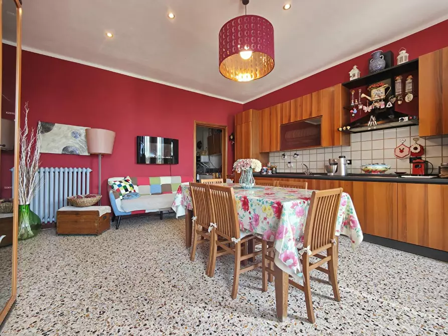 Immagine 21 di Appartamento in vendita  a Fucecchio