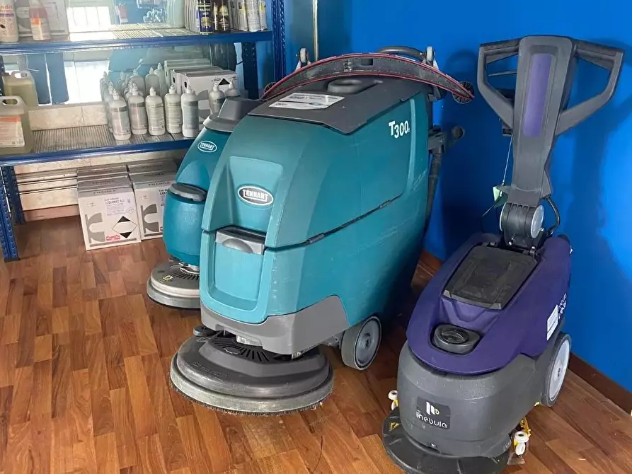 Immagine 7 di Attività commerciale in vendita  a Barge