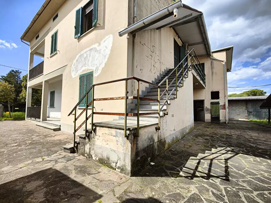 Immagine 2 di Casa indipendente in vendita  a Santa Croce Sull'arno