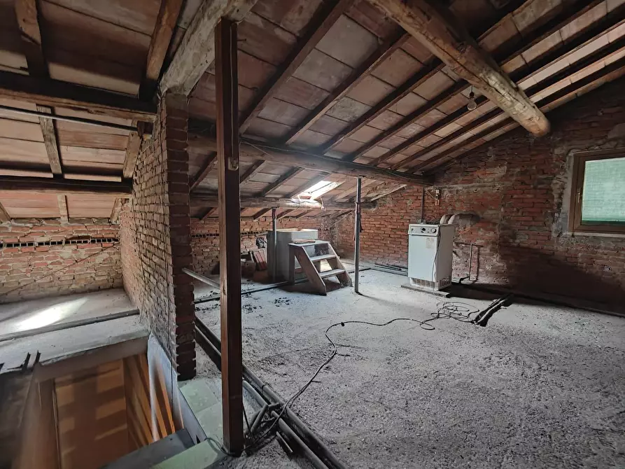 Immagine 15 di Casa indipendente in vendita  a Santa Croce Sull'arno