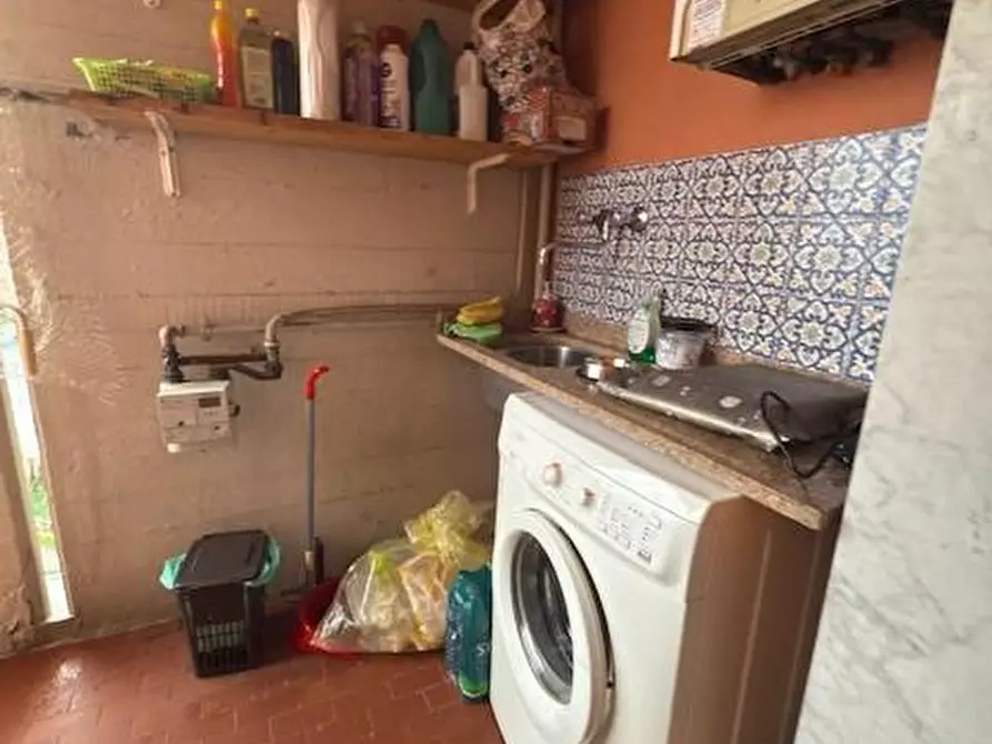 Immagine 18 di Appartamento in vendita  a Carrara