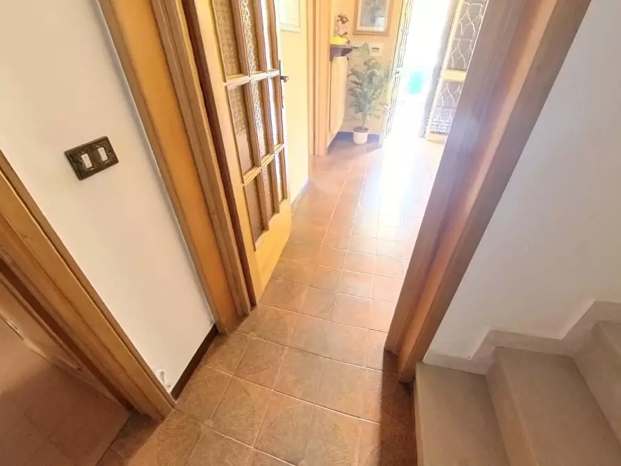 Immagine 25 di Casa semindipendente in vendita  a Lucca