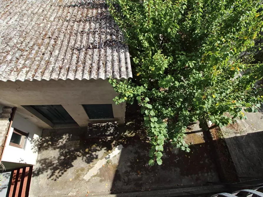Immagine 61 di Casa semindipendente in vendita  a Lucca