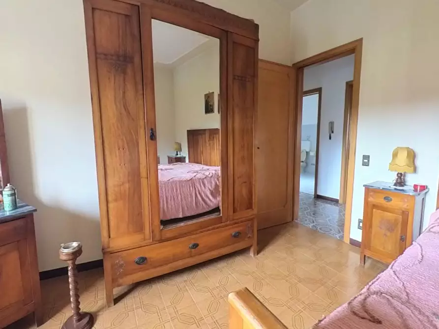 Immagine 35 di Casa semindipendente in vendita  a Lucca