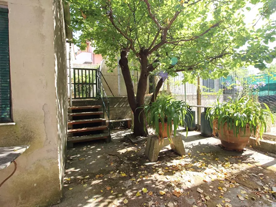 Immagine 63 di Casa semindipendente in vendita  a Lucca