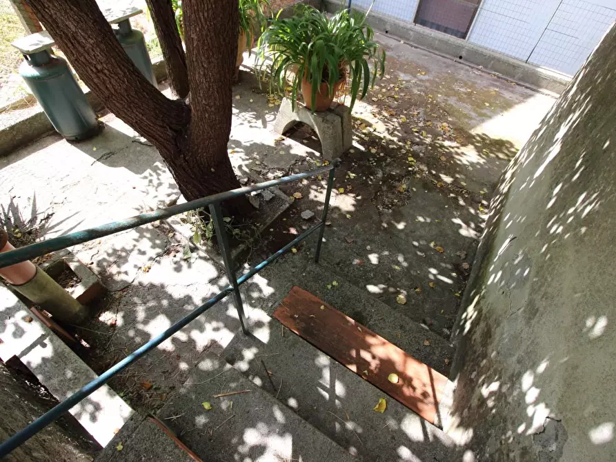 Immagine 69 di Casa semindipendente in vendita  a Lucca