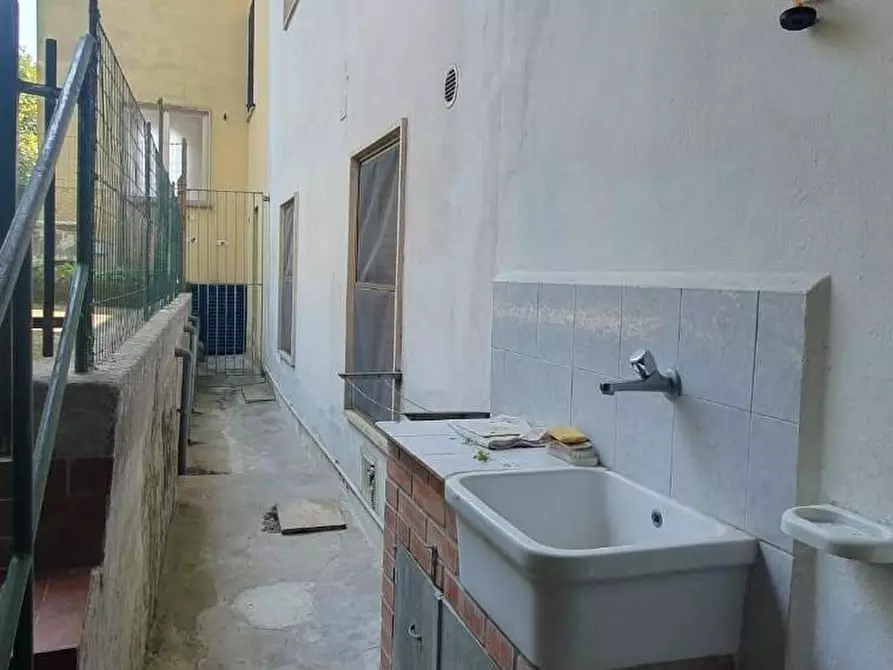 Immagine 58 di Casa semindipendente in vendita  a Lucca