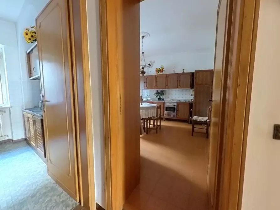 Immagine 20 di Casa semindipendente in vendita  a Lucca