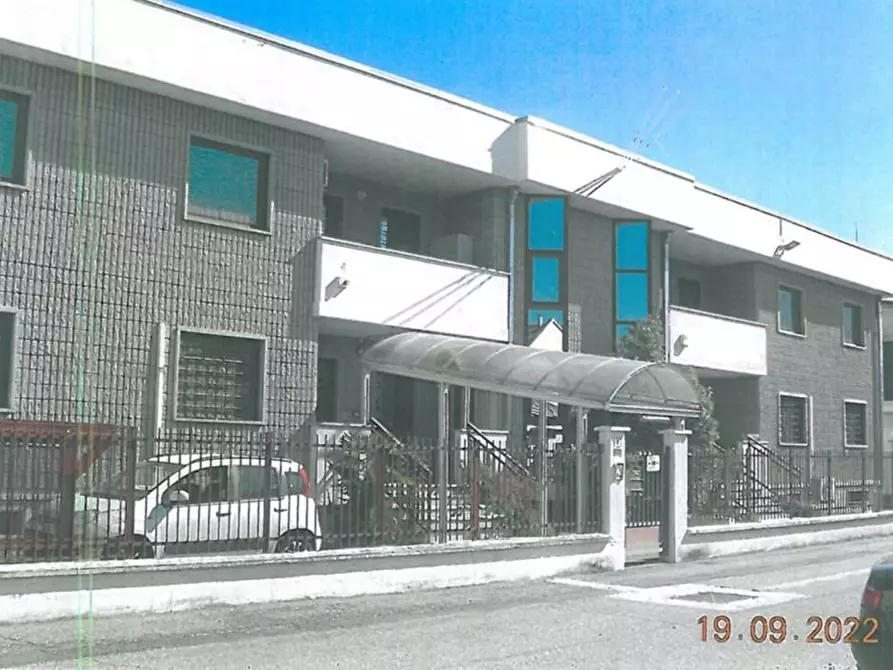 Immagine 2 di Capannone industriale in vendita  a Settimo Torinese