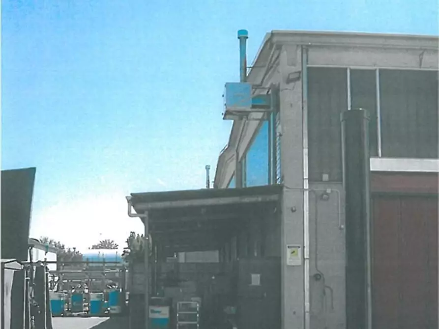 Immagine 3 di Capannone industriale in vendita  a Settimo Torinese