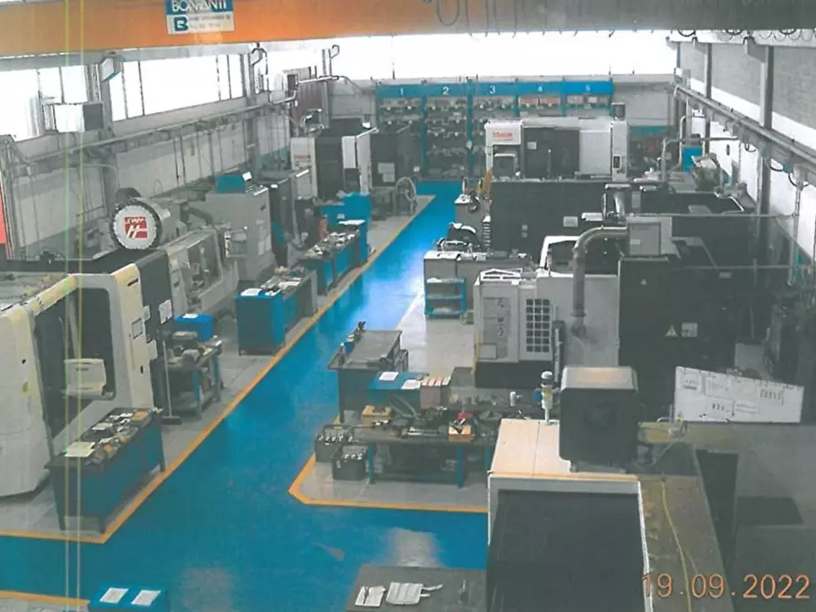 Immagine 1 di Capannone industriale in vendita  a Settimo Torinese