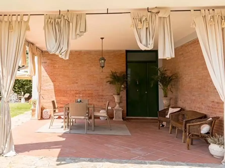 Immagine 7 di Casa bifamiliare in affitto  a Ameglia