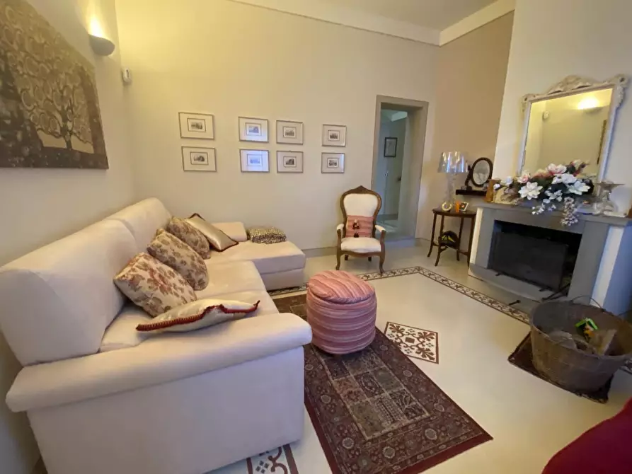 Immagine 1 di Casa indipendente in vendita  a Pisa