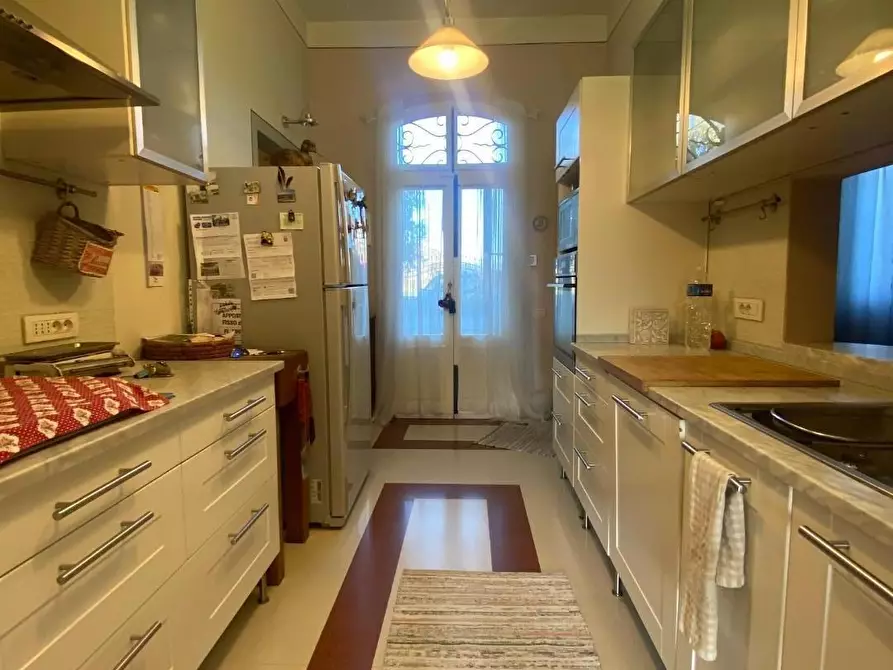 Immagine 9 di Casa indipendente in vendita  a Pisa