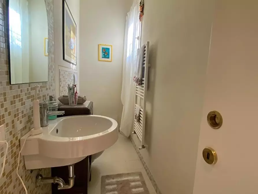 Immagine 14 di Casa indipendente in vendita  a Pisa