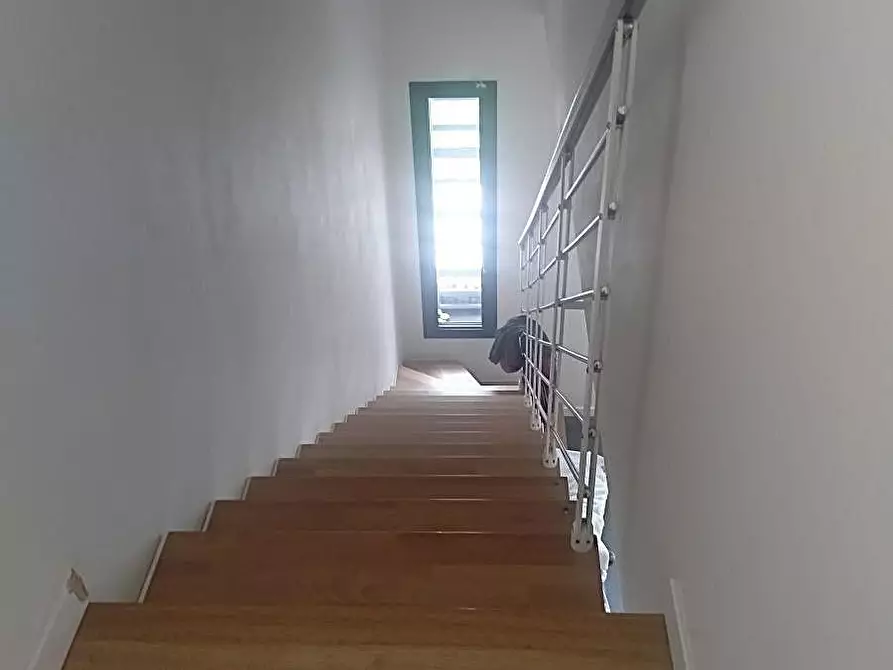 Immagine 29 di Villetta a schiera in vendita  a Massa