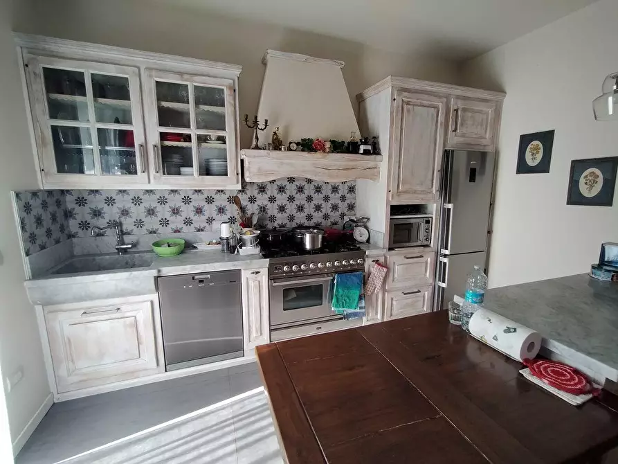 Immagine 8 di Villetta a schiera in vendita  a Massa