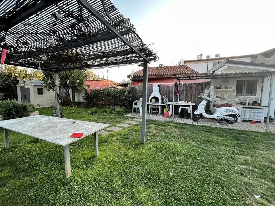 Immagine 9 di Terratetto in vendita  a Seravezza