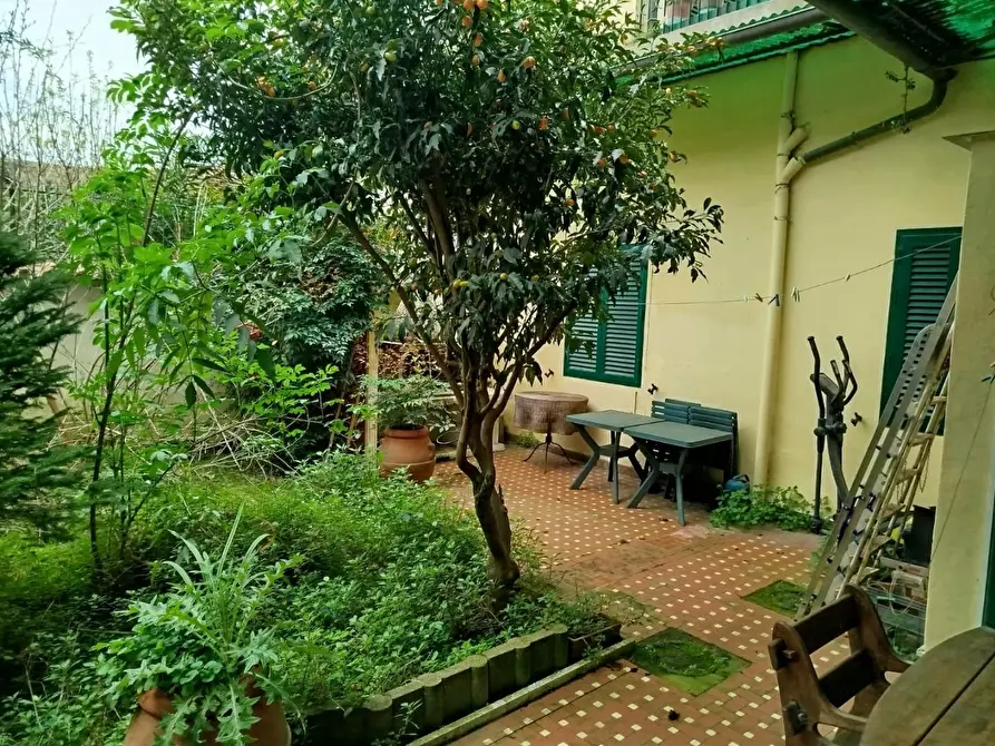 Immagine 4 di Appartamento in vendita  a Pisa