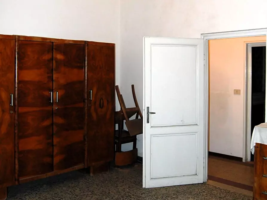 Immagine 21 di Palazzo in vendita  a Signa