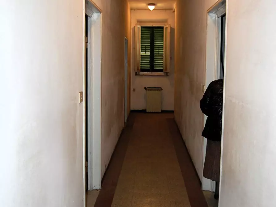 Immagine 3 di Palazzo in vendita  a Signa