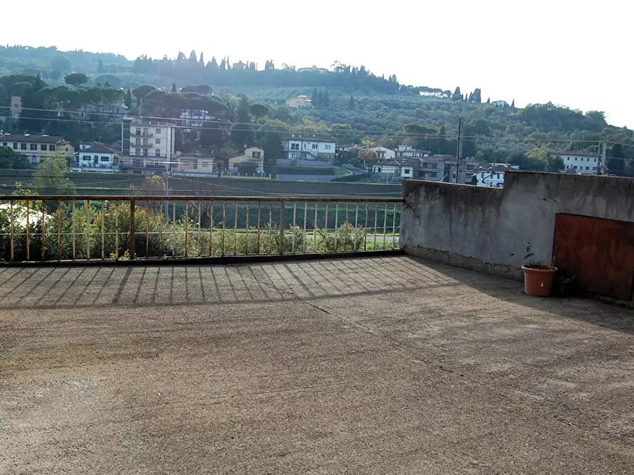 Immagine 22 di Palazzo in vendita  a Signa