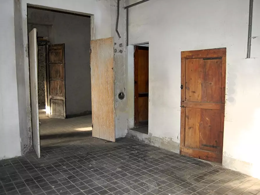 Immagine 17 di Palazzo in vendita  a Signa