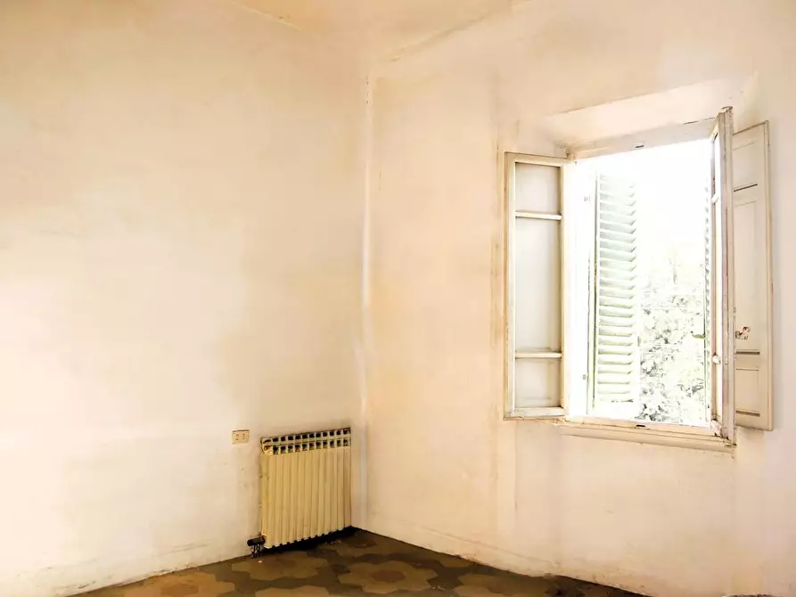 Immagine 7 di Palazzo in vendita  a Signa