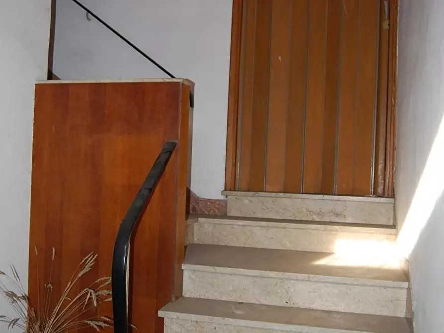 Immagine 13 di Palazzo in vendita  a Signa