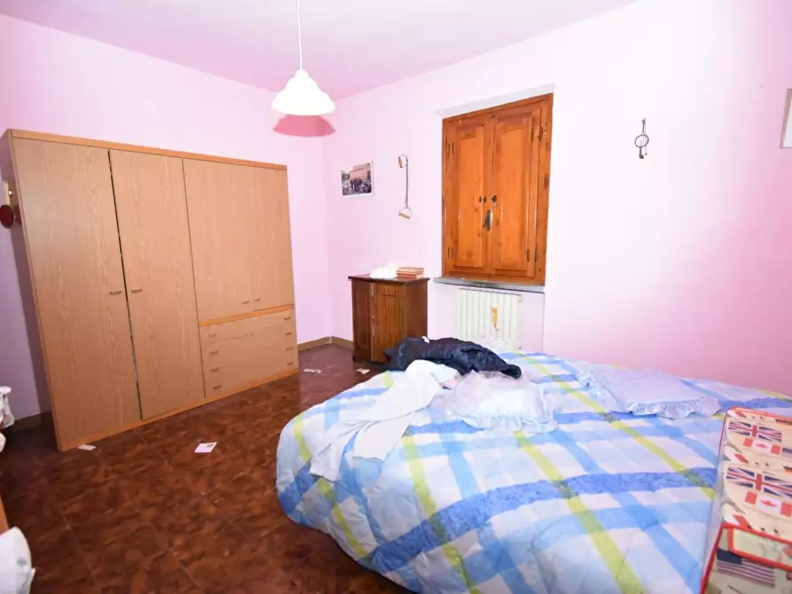 Immagine 57 di Casa colonica in vendita  a San Giuliano Terme