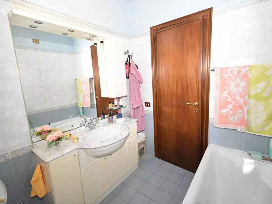 Immagine 24 di Casa colonica in vendita  a San Giuliano Terme