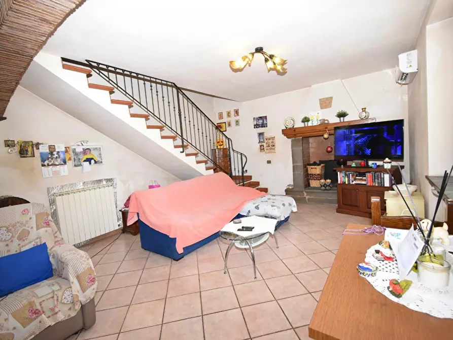 Immagine 6 di Casa colonica in vendita  a San Giuliano Terme