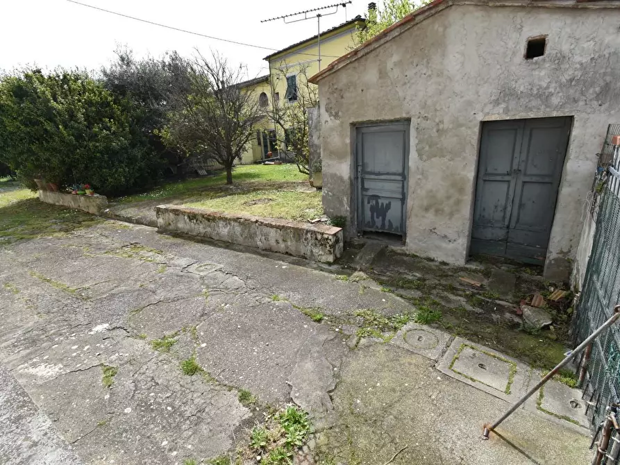 Immagine 72 di Casa colonica in vendita  a San Giuliano Terme