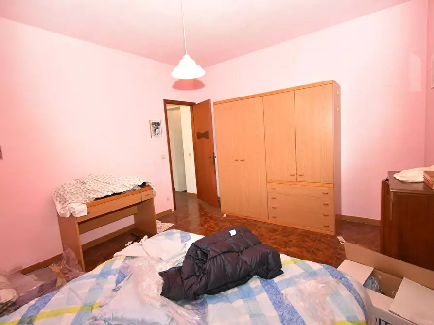 Immagine 58 di Casa colonica in vendita  a San Giuliano Terme