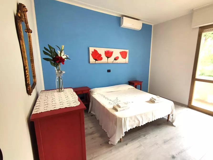 Immagine 13 di Appartamento in vendita  a Viareggio