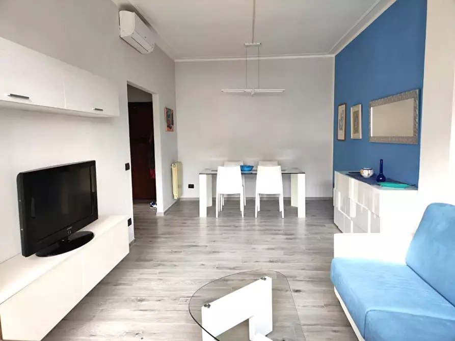 Immagine 3 di Appartamento in vendita  a Viareggio