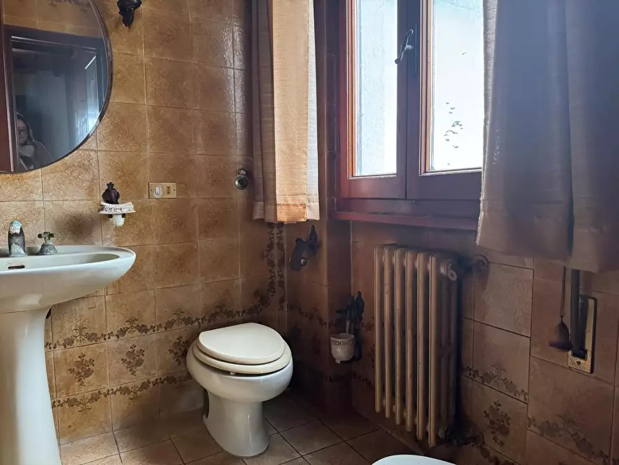 Immagine 31 di Villa in vendita  a Viareggio