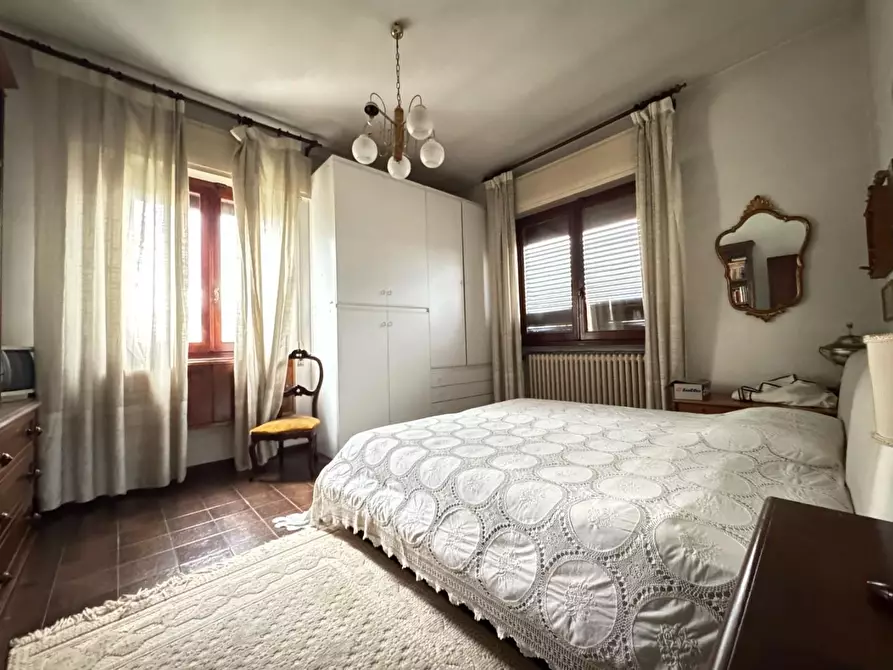 Immagine 39 di Villa in vendita  a Viareggio