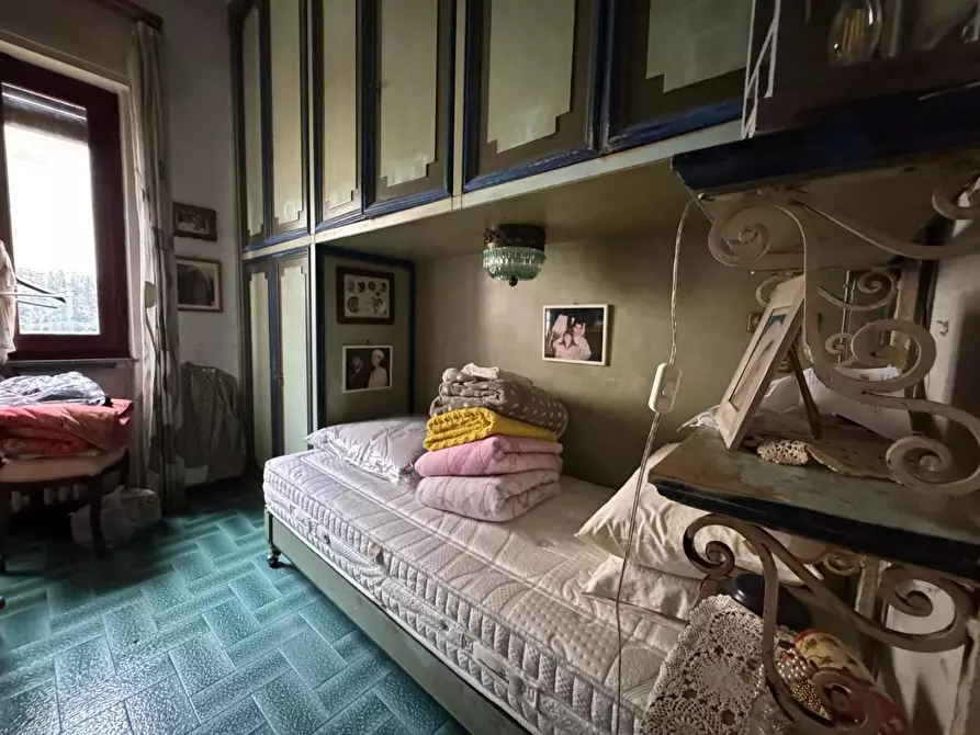 Immagine 14 di Villa in vendita  a Viareggio