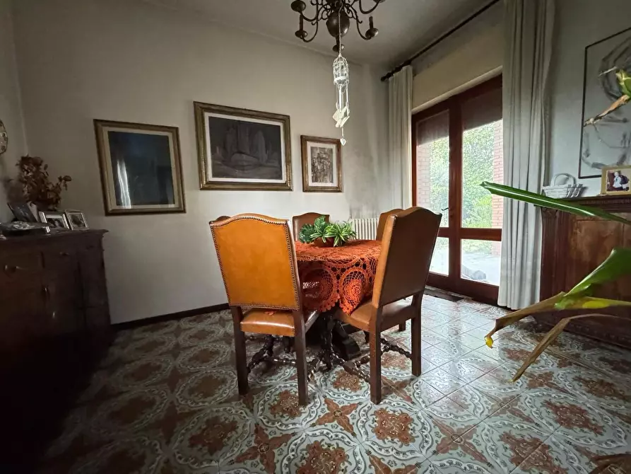Immagine 8 di Villa in vendita  a Viareggio