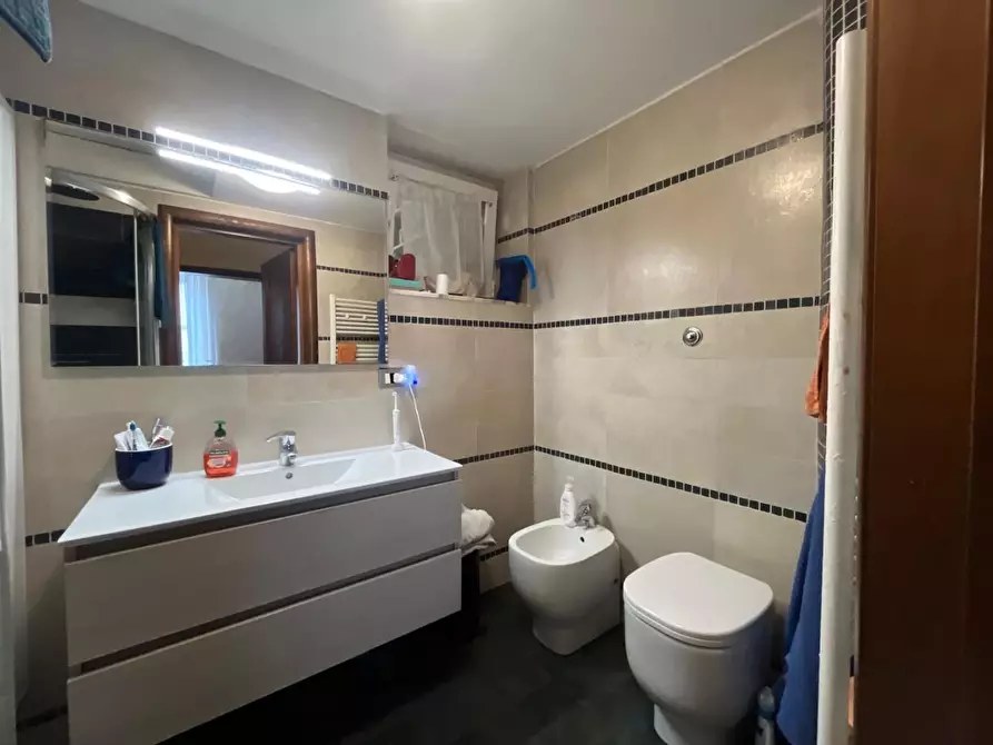 Immagine 10 di Appartamento in vendita  a Livorno