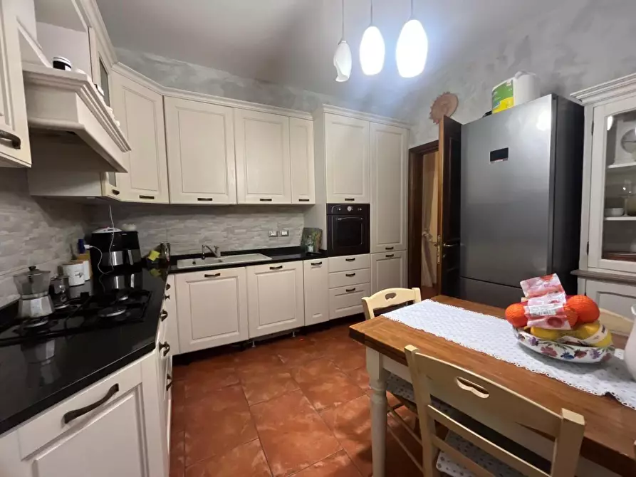 Immagine 6 di Appartamento in vendita  a Livorno