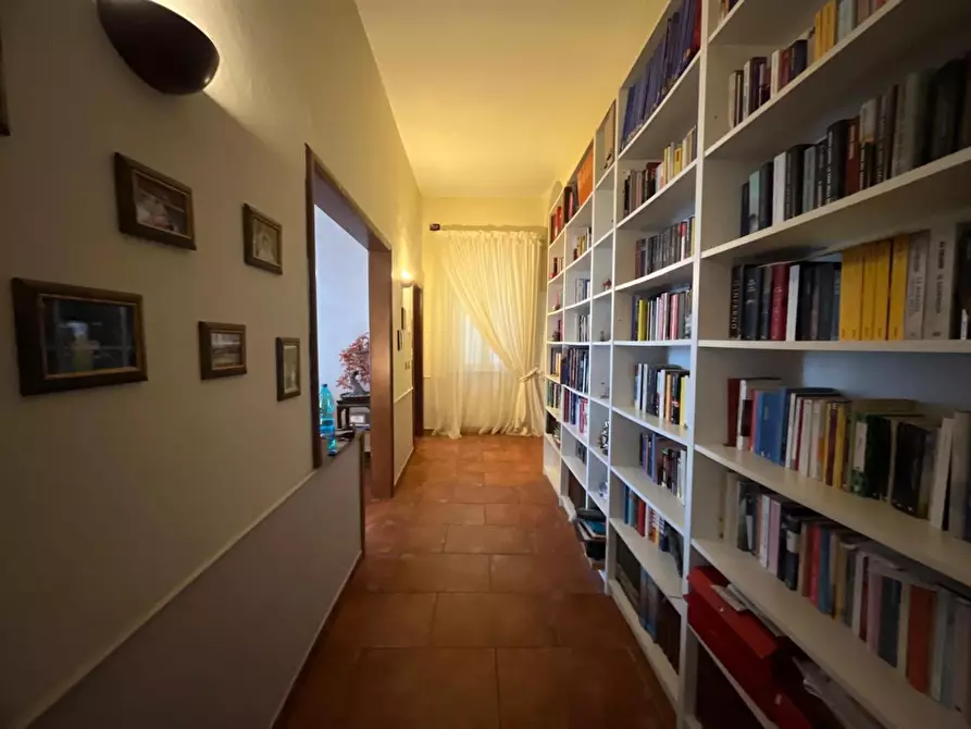 Immagine 13 di Appartamento in vendita  a Livorno