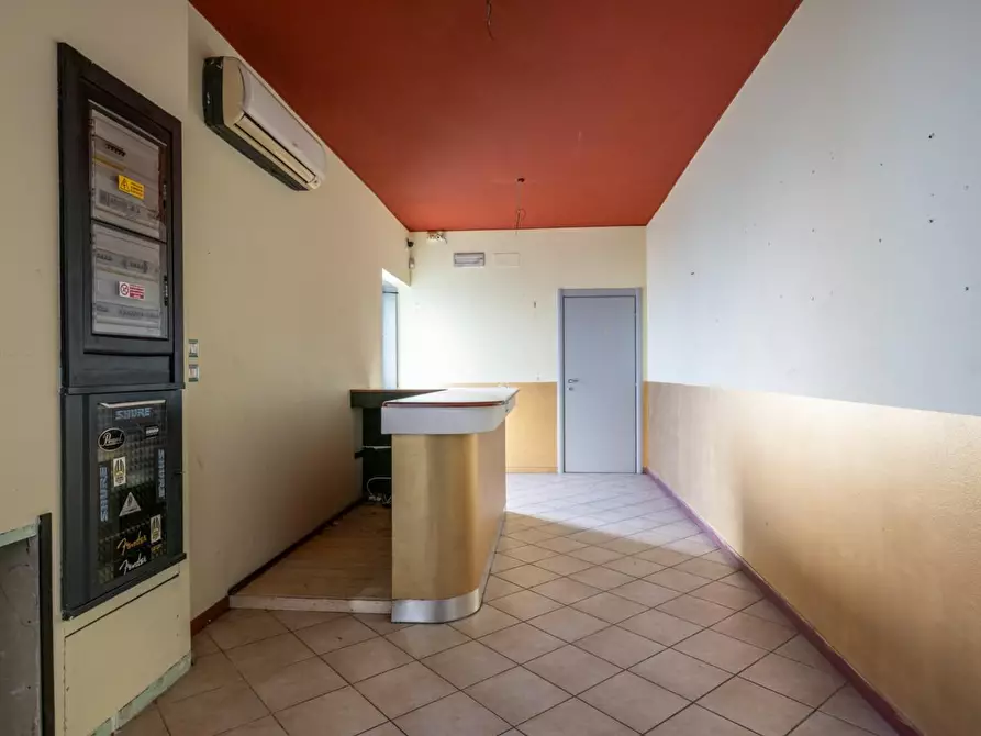 Immagine 68 di Attività artigianale in affitto  a Bientina
