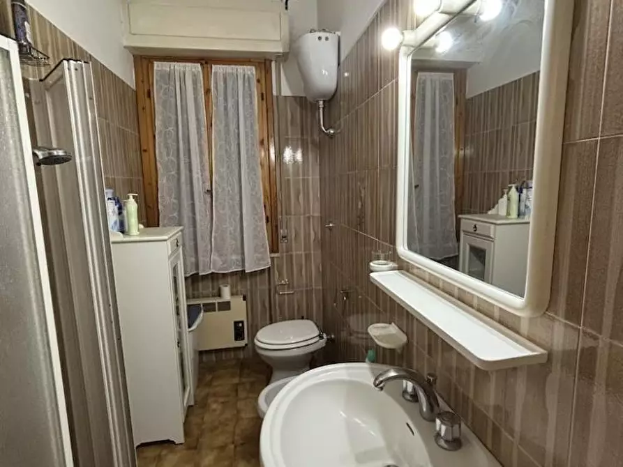 Immagine 11 di Appartamento in vendita  a Rosignano Marittimo