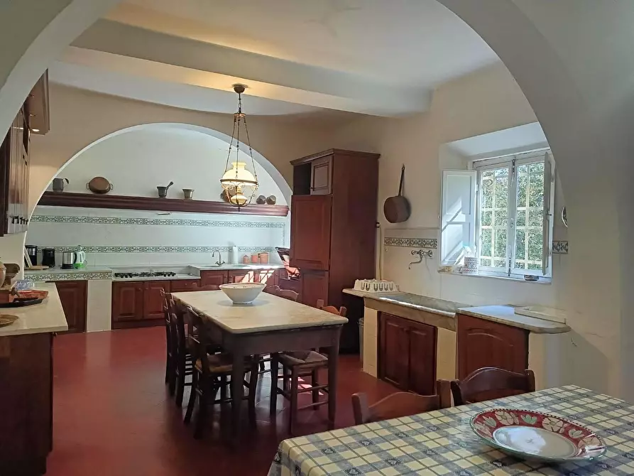 Immagine 13 di Villa in vendita  a Pisa