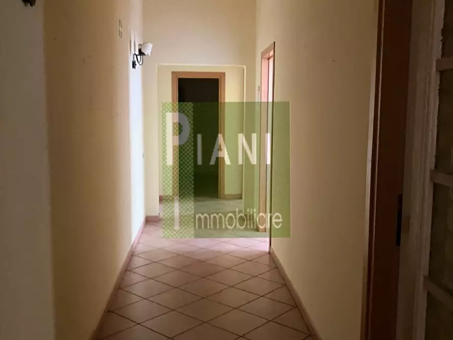 Immagine 3 di Ufficio in affitto  a Livorno