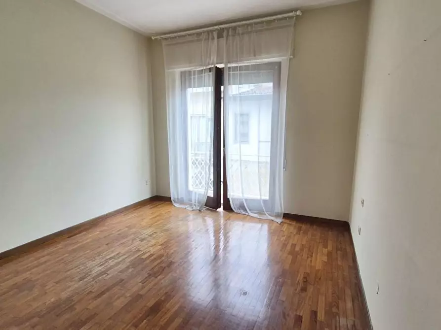 Immagine 46 di Casa bifamiliare in vendita  a Viareggio